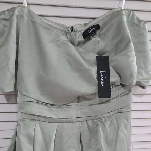 Lulu's Off Shoulder Asymmetrical Sage Dress *NEW* w/tags - Picture 2 of 3